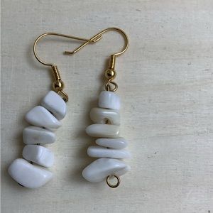 New vintage genuine polished stones earrings